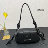 專櫃高品質 原單品質 醉新女款ZP開發，一毫不差采用進口小牛皮+進口軟羊皮内裡，