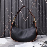 賽林AVA STRAP 中號光滑牛皮革手袋。 尺寸：24 X 13 X 7cm，