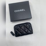 Chanel 拉鍊款式零錢卡包 雙層間隔都可以放 以及   SIZE：11cm