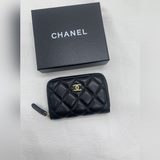 Chanel 拉鍊款式零錢卡包 雙層間隔都可以放 以及   SIZE：11cm