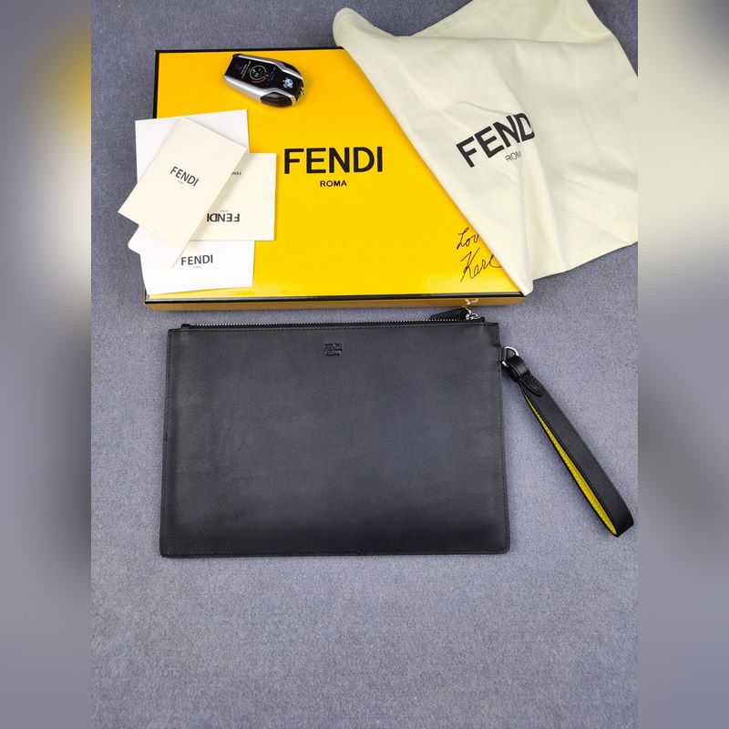 品牌：  fendi  芬迪款號：  下角黃手包貨號：  168568顔色