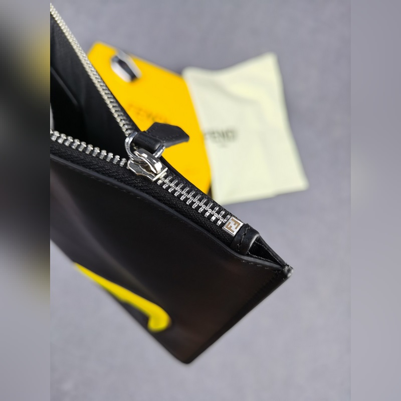 品牌：  fendi  芬迪款號：  黃f手包貨號：  168568顔色：