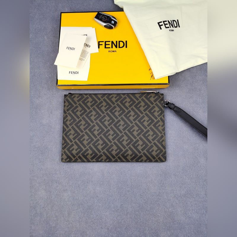 品牌：  fendi  芬迪款號：  pvc棕手包貨號：  168568顔