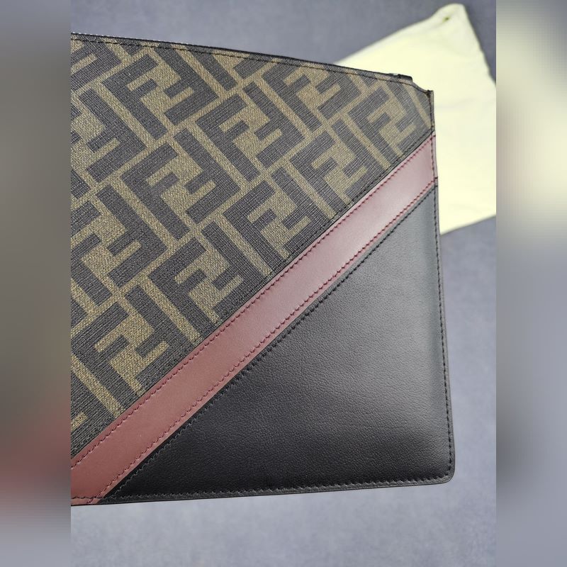 品牌：  fendi  芬迪款號：  pvc棕手包貨號：  168568顔