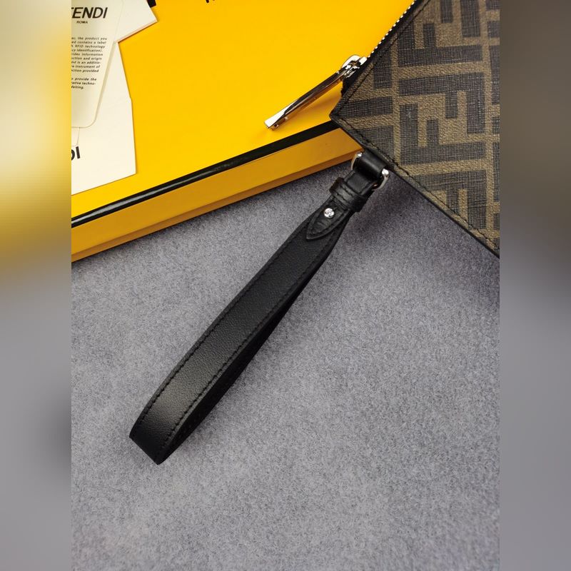 品牌：  fendi  芬迪款號：  pvc棕手包貨號：  168568顔