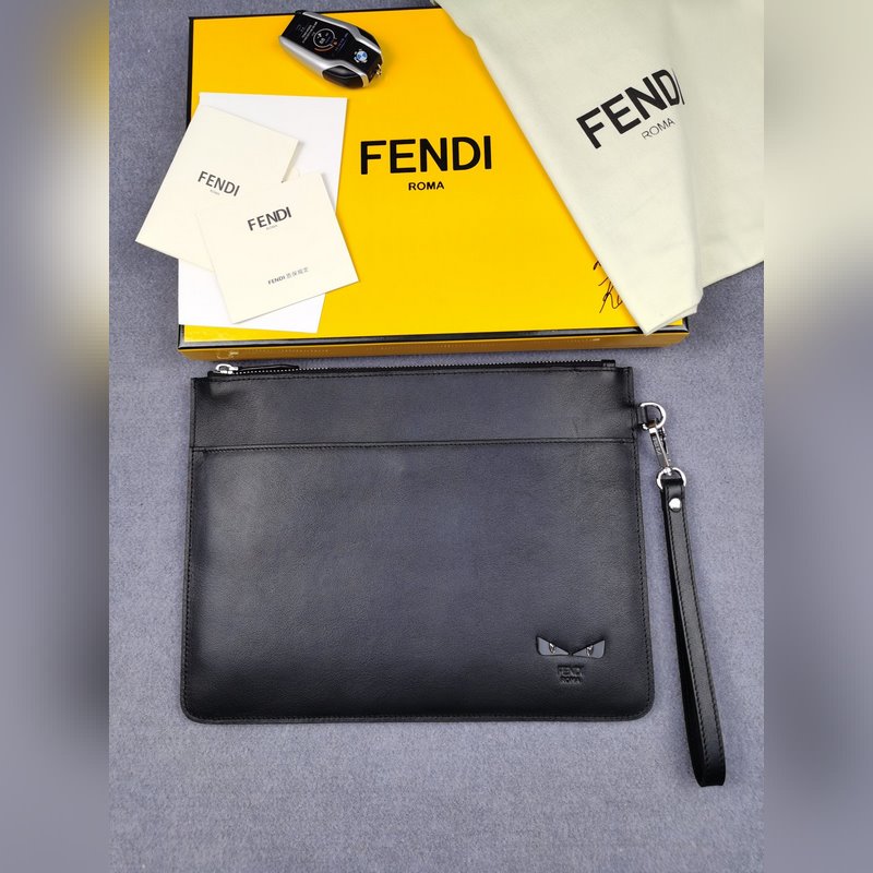 品牌：  fendi  芬迪款號(hào)：  黑鷹眼手包貨號(hào)：  168568顔色