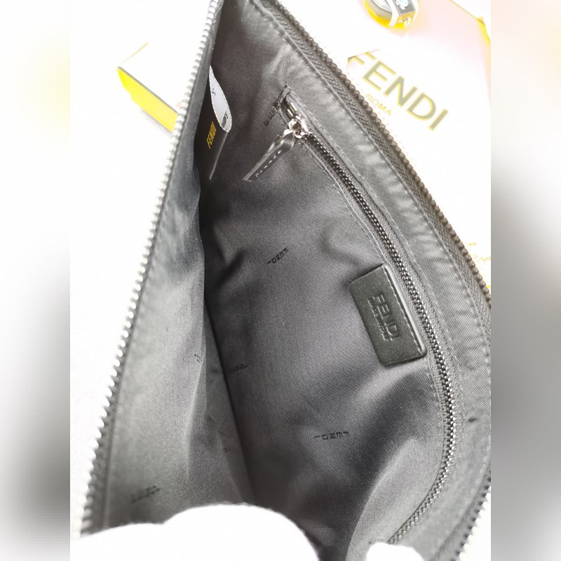 品牌：  fendi  芬迪款號：  黑蛇手包貨號：  168568顔色：