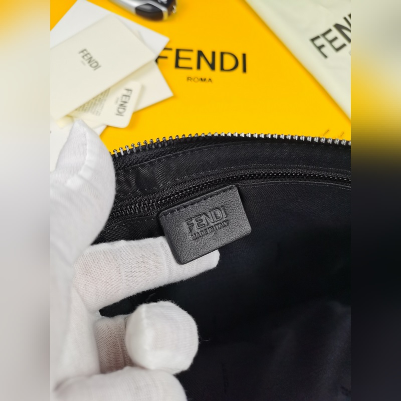 品牌：  fendi  芬迪款號：  黑蛇手包貨號：  168568顔色：