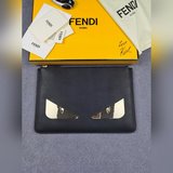 品牌：  fendi  芬迪款號：  金鐵片手包貨號：  168568顔色