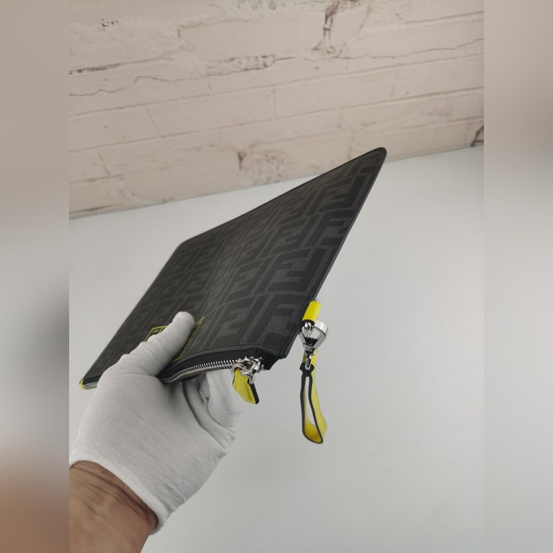 品牌：  fendi  芬迪款號：  pvc絲印手包貨號：  168568