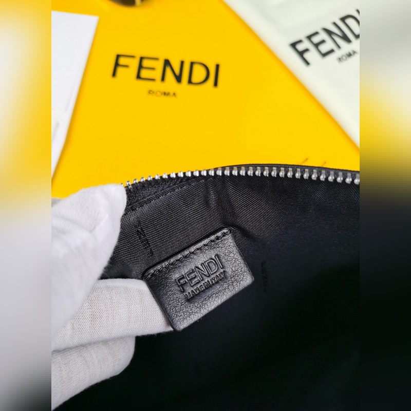 品牌：  fendi  芬迪款號：  老佛爺手包貨號：  168568顔色