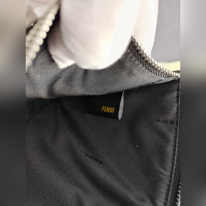 品牌：  fendi  芬迪款號：  老佛爺手包貨號：  168568顔色