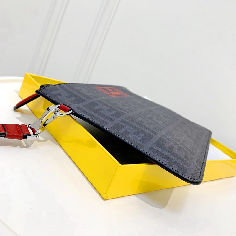 芬迪，進口納帕pvc，原版五金感真棒。頂級設計師打造休閑風格制作超順滑拉鍊、頂級