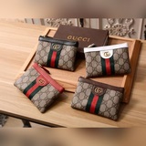 品牌    GUCCI散錢包 材質    進口原版牛皮 顔色    黑。白，