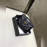 品牌：gucci 703顔色：黑色 粉色  尺寸： 12*9*1.5說明：