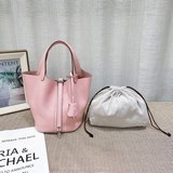 愛家菜籃子包   真是經典到不行  閉眼入 尺寸大號：長22cm，寬18c