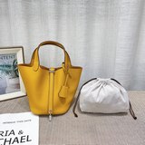愛家菜籃子包   真是經典到不行  閉眼入 尺寸大號：長22cm，寬18c
