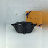 discovery bumbag 腰包，m44336/43644由monogra