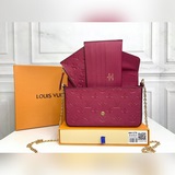 頂級原版由Monogram Empreinte牛皮面料裁制而成的Pochette