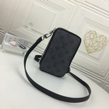 69534  Double Phone 手拿包取材 Monogram Eclip