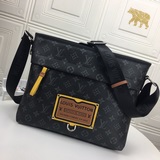 m44520 45214 45200 單肩 斜款包 apollo新品 采用柔軟的