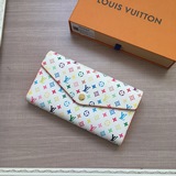 M60531 白彩 這款信封式錢夾以優雅的 Monogram 帆布制成，内部設計