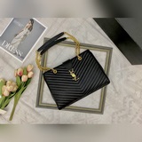 聖羅蘭-SAINT LAURENT，MONOGRAMME！對版專櫃最新款！整包五