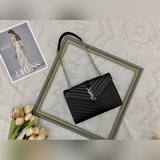 envelope medium bag   美出天際的ys.L菱格紋，魚子醬的質