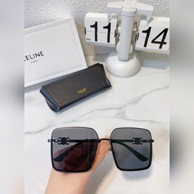 CELINE 塞琳 官網最新 型號：CL40238U 尺寸：59-17-140