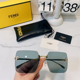 絕美F鑽石 無框方形墨鏡fendi FE4082US尺寸：59-15-135