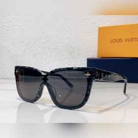 LV Shadow Square 型號：Z1843U 尺寸：142口145