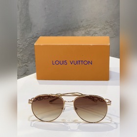 LOUIS VUITTON 型號：Z1539E 尺寸：58口17-140 劉亦菲