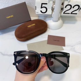 TOM FORD 型號：FT0858 尺寸：51口20-145