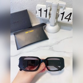 SAINT LAURENT YSL  型號：M96/F 尺寸：65-13-145