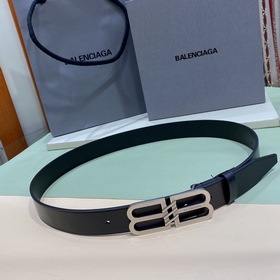 3.0cm寬巴黎世家Balenciaga  BB腰帶！！腰帶頭是純銅，錶面是鎏