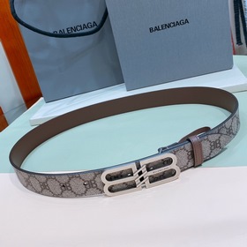 3.0cm寬巴黎世家Balenciaga  BB腰帶！！腰帶頭是純銅，錶面是鎏