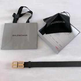 巴黎世家Balenciaga  BB腰帶！！腰帶頭是純銅，錶面是鎏金的工藝，不會