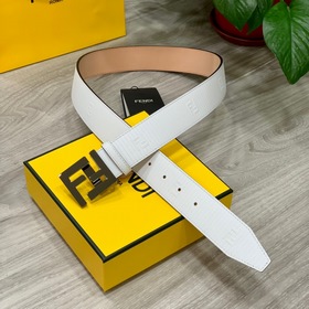 FENDI〈芬迪〉專櫃同款 寬4.0cm 雙面頭發層牛皮制成 搭配經典FF鋼扣 