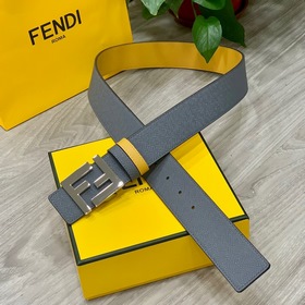 FENDI〈芬迪〉專櫃同款 寬4.0cm 雙面頭發層牛皮制成 搭配經典FF鋼扣 