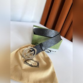 Gucci 經典壓花平面 4,0寬搭扣腰帶 扣頭適用雙層工藝菱形搭配 細節滿滿 