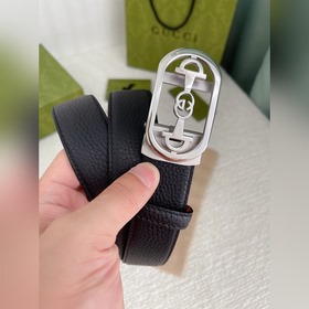 Gucci 古奇男士自動扣平滑款 寬度35MM 精品鋼質五金搭配雙面頭層牛皮腰帶