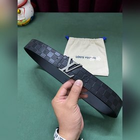 lv 路易威登 官網4,0寬（非3,8）壓花格皮 原單品質 專櫃品質