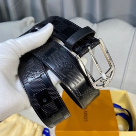 驢牌專櫃同步 最新男士原單腰帶 老鼠貨 寬度35毫米 滑面牛皮配以壓格子紋圖案 