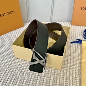 同步新款！LV fancy40毫米腰帶 採用雙面設計 有柔軟小牛皮製成 配精緻花