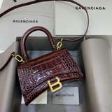 【mini號】Balencia巴黎家，本季重磅【鳄魚棗紅】沙漏包，獨特的标志性弧
