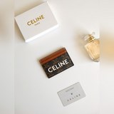 塞林CELINE印花标志卡包，塗層帆布，真皮包邊 款號：10B702   尺寸：