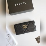 chane香奈兒經典兩折長款錢包，款號a50096頂級皮料五金，菱格紋路.原版品