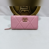 chanel 香奈兒專櫃款  小羊皮拉鍊錢夾  進囗小羊皮，高端抽繩五金，做工精