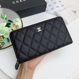 小香cf系列單拉進口皮，球紋魚子醬牛皮錢夾     很精緻雙c五金扣 頂級精湛的