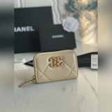 chanel 新款大菱格小拉鍊零錢包到貨！頂級材質！搭配luogo很時尚！細節美